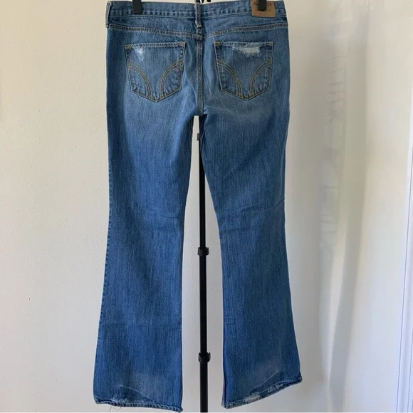 Hollister Y2K Cali Flare Low-Rise Distressed Blue Jeans Size 9R - Picture 3 of 4